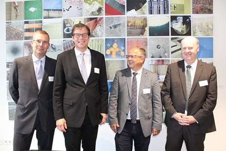 Andreas Pfannenberg (v.l), Pfannenberg GmbH; Gastgeber Dr. Stefan Ehmann, Thorsten Hoyer und Jens-Günter Lang